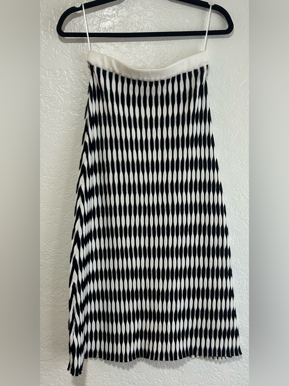 Lucy Paris Black and White Geometric Strapless Dress
